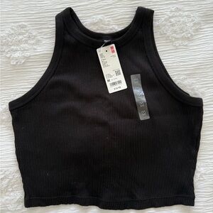 Uniqlo Black Fitted Crop Tank Top